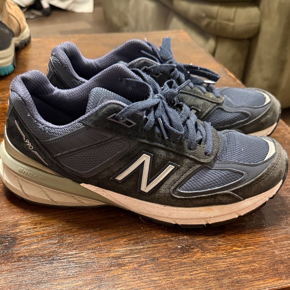 New Balance Women’s 990 Navy Shoes